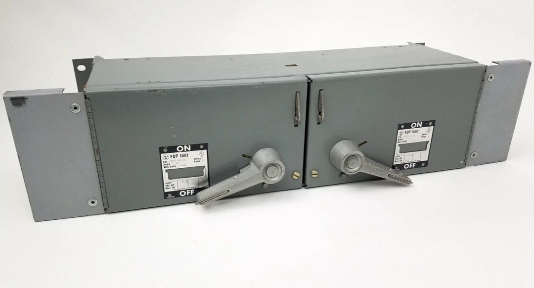 Cutler Hammer KFDPWT3211R - Strap Kit 240V 30A (TB Frame Compatible)