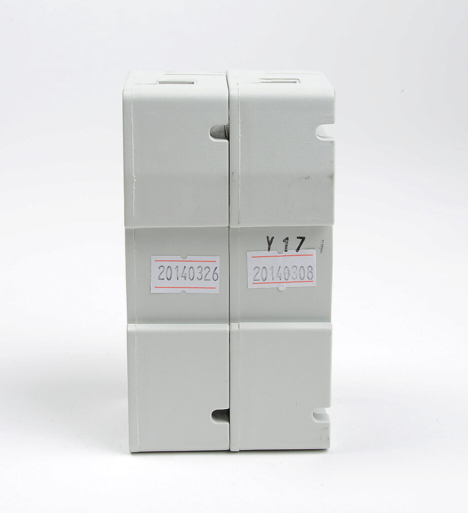 Bussmannn CH30J2 - CH Series Fuse Block 30A (UL/CSA/CE Certified)