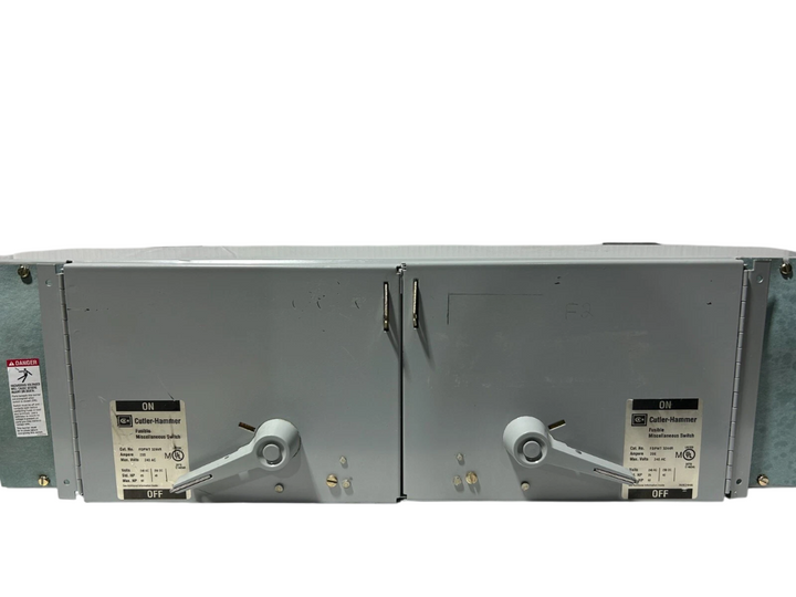 Cutler Hammer FDPWT3244R - Fusible Safety Switch 200A@240V (3-Pole Dual Configuration)