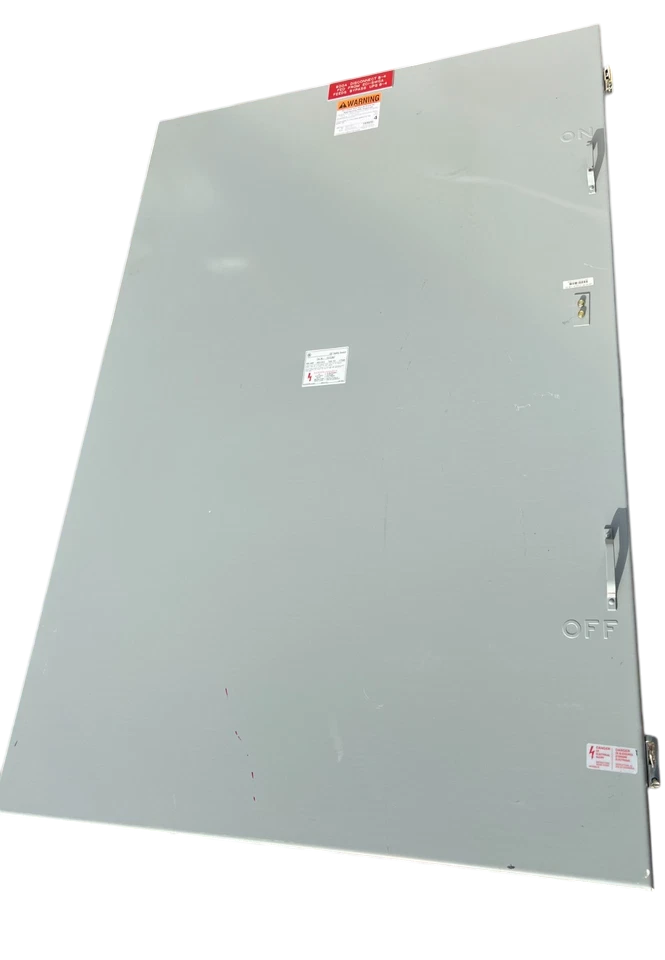 General Electric TC72367 - Fusible Safety Disconnect Switch 800A 600V (200kA AIC)