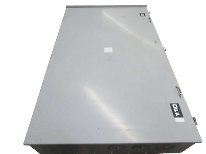 General Electric TC72368 - Fusible Safety Switch 1200A 600V (200kA AIC 3-Pole)