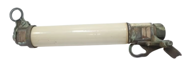 Leviton 86052 - SM-4 Fuse Holder 600V AC/DC 30A (CSA/UL/NEMA Certified)